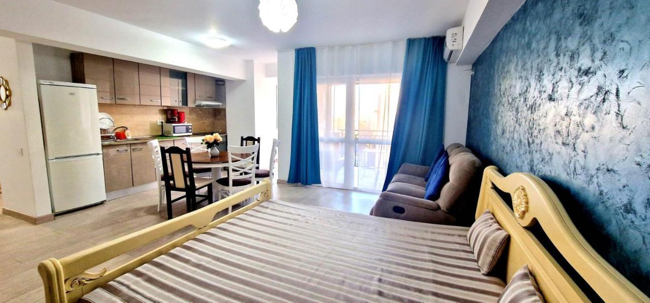 Big & Cosy Apartment With 3 Double Beds & 2 Bathrooms Iasi Exterior foto